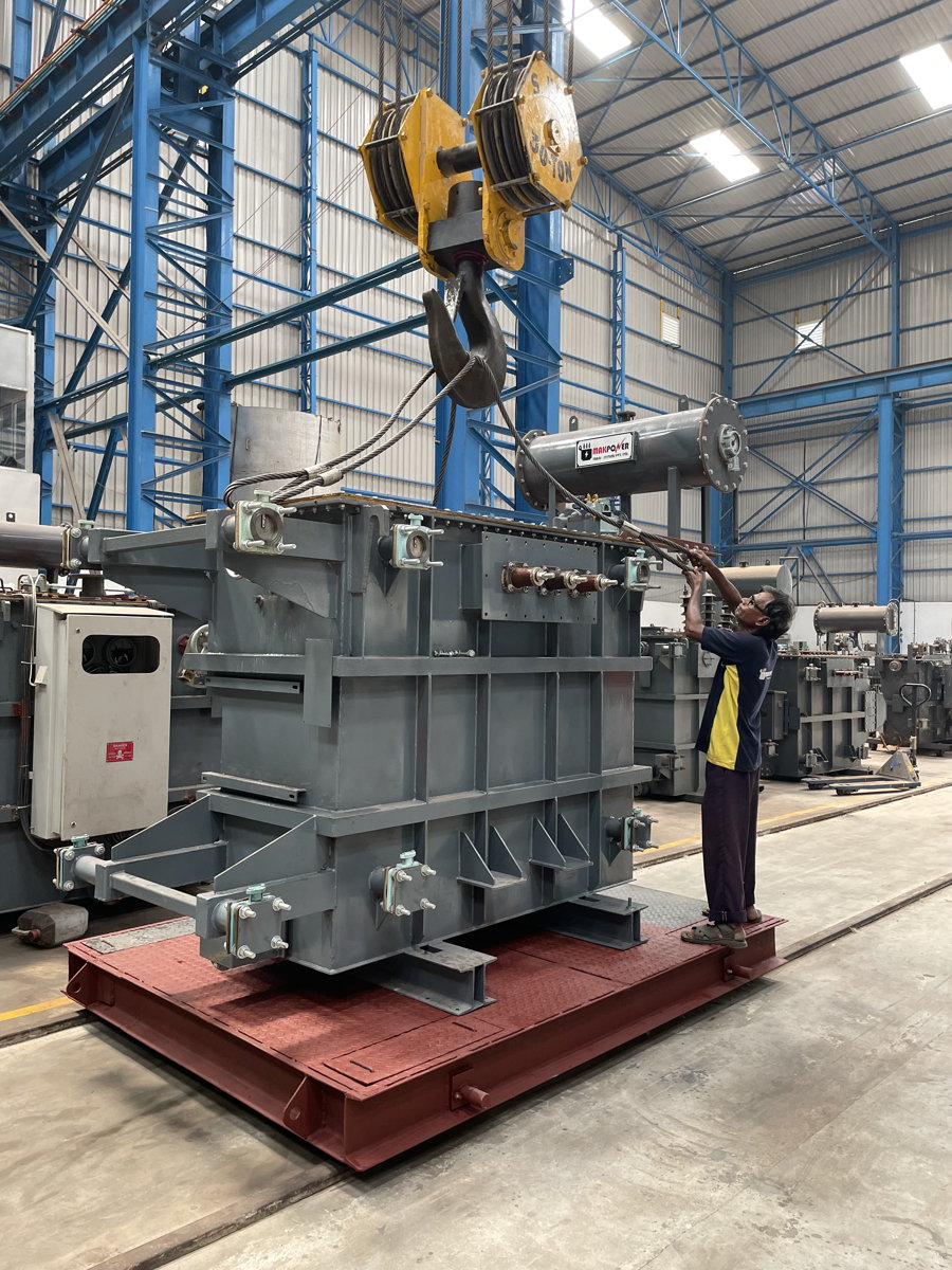 DISTRIBUTION TRANSFORMERS